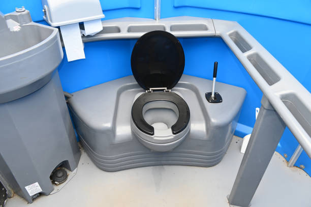 Best Porta potty rental near me  in Lansdowne, VA